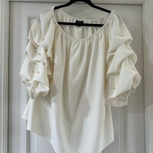 VIP by Avenue white blouse with faux pearl accents on sleeves size 22/24